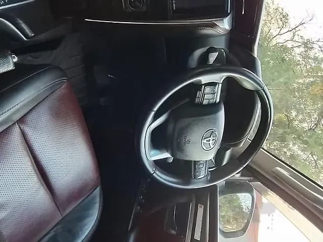 Used Toyota Fortuner 4X4 AT 2.8 Legender in Lucknow