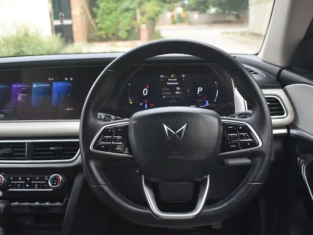 Used Mahindra XUV700 AX 7 Diesel AT 7 STR [2021] in Gurgaon