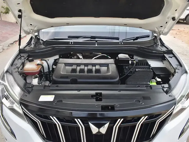 Used Mahindra XUV700 AX 7 Diesel AT 7 STR [2021] in Gurgaon
