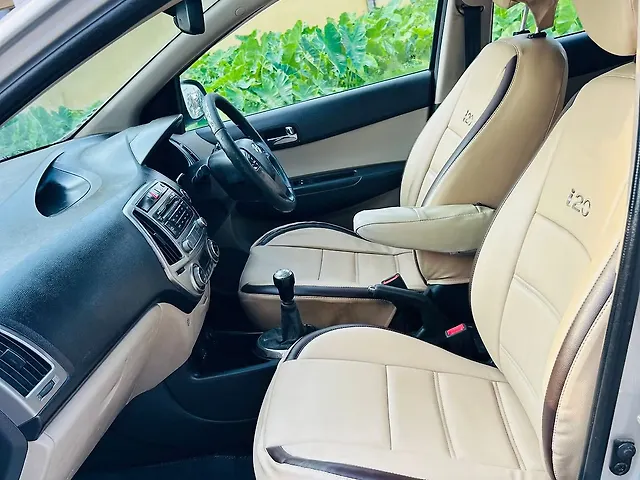 Used Hyundai i20 [2010-2012] Asta 1.2 in Guwahati