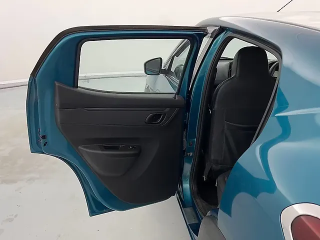 Used Renault Kwid [2015-2019] 1.0 RXT Opt [2016-2019] in Lucknow
