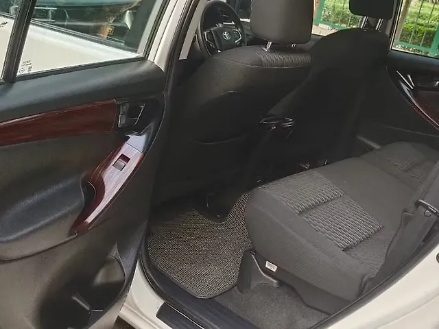 Used Toyota Innova Crysta [2016-2020] 2.7 GX AT 7 STR [2016-2020] in Delhi
