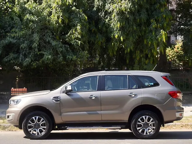 Used Ford Endeavour Titanium Plus 2.0 4x4 AT in Delhi