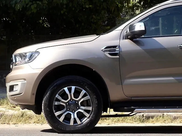 Used Ford Endeavour Titanium Plus 2.0 4x4 AT in Delhi