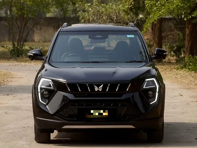 Used 2024 Mahindra XUV300 in Delhi