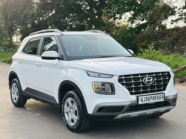Used 2022 Hyundai Venue in Vadodara