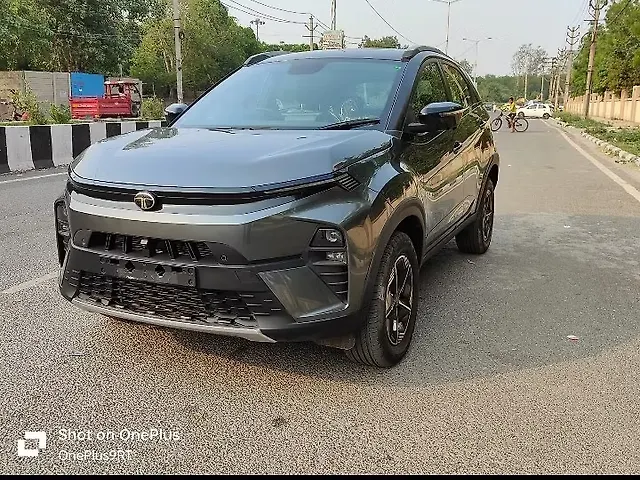 Used Tata Nexon Fearless Plus (S) 1.2 Petrol 6MT Dual Tone [2023-2025] in Delhi