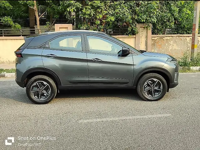 Used Tata Nexon Fearless Plus (S) 1.2 Petrol 6MT Dual Tone [2023-2025] in Delhi