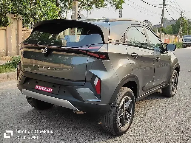 Used Tata Nexon Fearless Plus (S) 1.2 Petrol 6MT Dual Tone [2023-2025] in Delhi