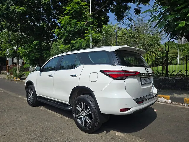 Used Toyota Fortuner 4X2 AT 2.8 Diesel in Mumbai