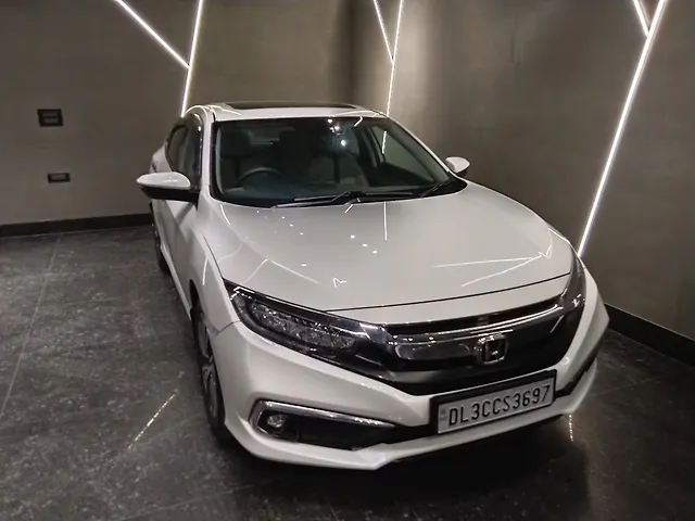 Used 2020 Honda Civic in Delhi
