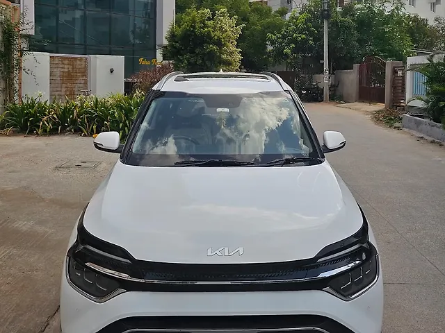 Used Kia Carens [2022-2023] Luxury Plus 1.5 Diesel AT 6 STR in Hyderabad