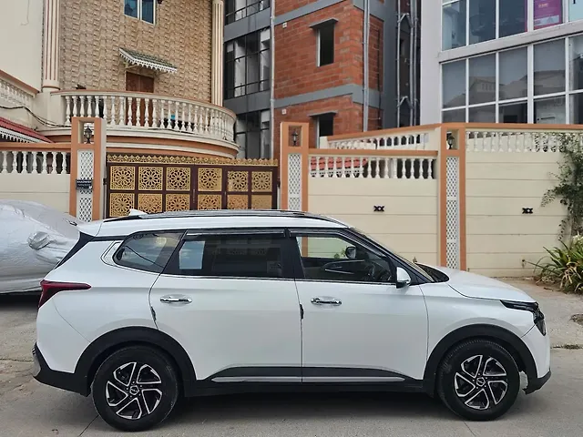 Used Kia Carens [2022-2023] Luxury Plus 1.5 Diesel AT 6 STR in Hyderabad