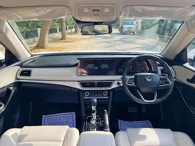 Used Mahindra XUV700 AX 7 Diesel AT 7 STR [2021] in Gurgaon