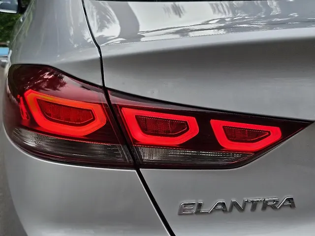 Used Hyundai Elantra [2016-2019] 2.0 SX AT in Kolkata