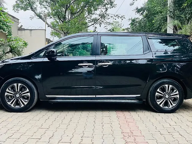 Used Kia Carnival [2020-2023] Premium 7 STR in Delhi