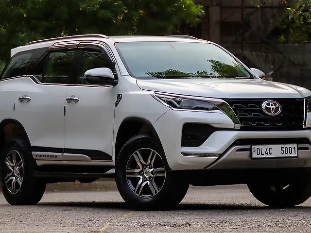 Used 2025 Toyota Fortuner in Delhi