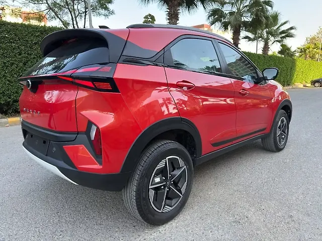 Used Tata Nexon Creative Plus 1.2 Petrol 6AMT [2023-2025] in Delhi