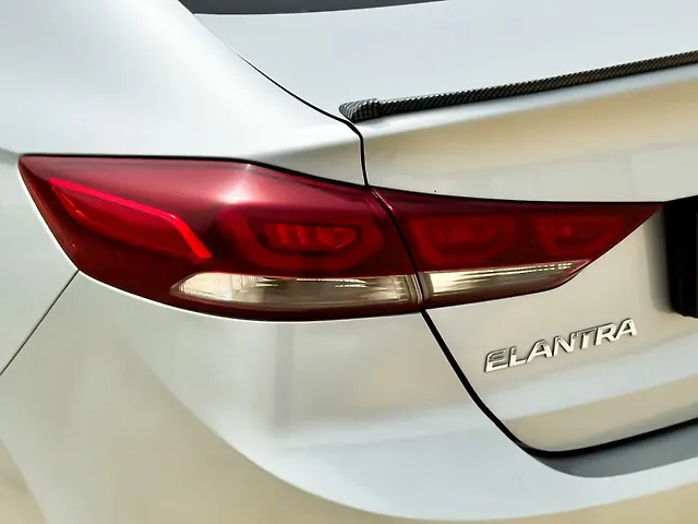 Used Hyundai Elantra SX 2.0 AT in Delhi