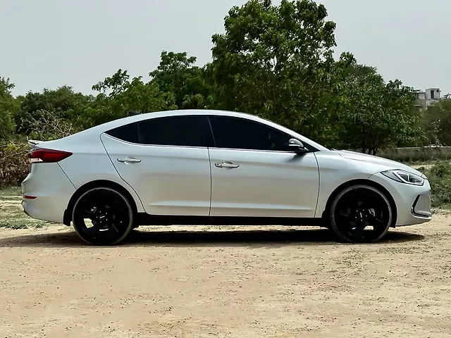 Used Hyundai Elantra SX 2.0 AT in Delhi