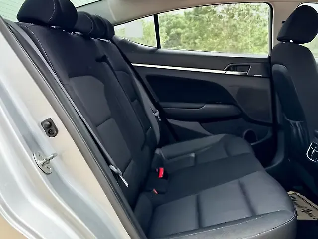 Used Hyundai Elantra SX 2.0 AT in Delhi