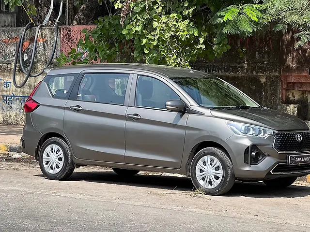 Used 2024 Toyota Rumion in Mumbai