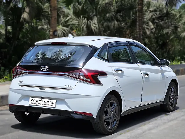 Used Hyundai i20 [2020-2023] Sportz 1.2 IVT [2020-2023] in Mumbai
