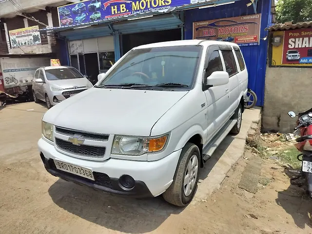 Used Chevrolet Tavera Neo LS B3 10-Str BS-III in Patna