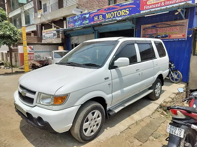 Used Chevrolet Tavera Neo LS B3 10-Str BS-III in Patna