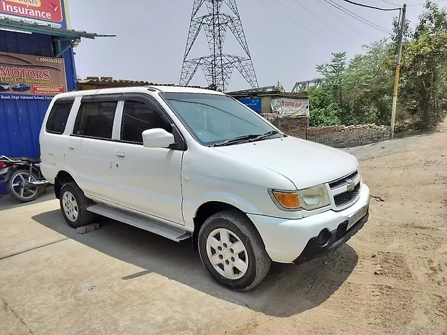 Used Chevrolet Tavera Neo LS B3 10-Str BS-III in Patna