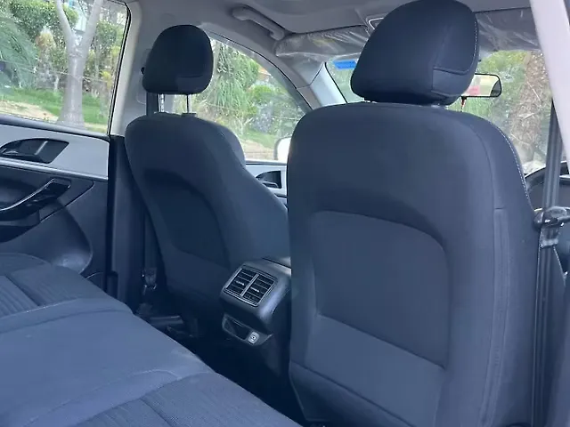Used Mahindra XUV700 AX 5 Petrol MT 7 STR [2021] in Delhi