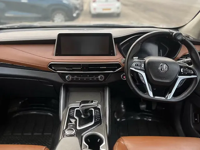 Used MG Gloster Savvy 7 STR 2.0 Twin Turbo 4WD [2022-2023] in Delhi