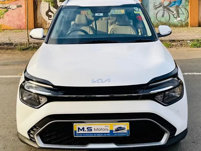 Used 2022 Kia Carens in Thane