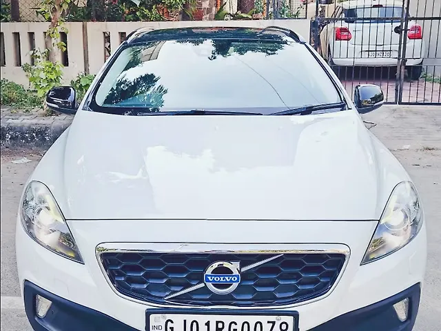 Used 2014 Volvo V40 Cross Country in Ahmedabad
