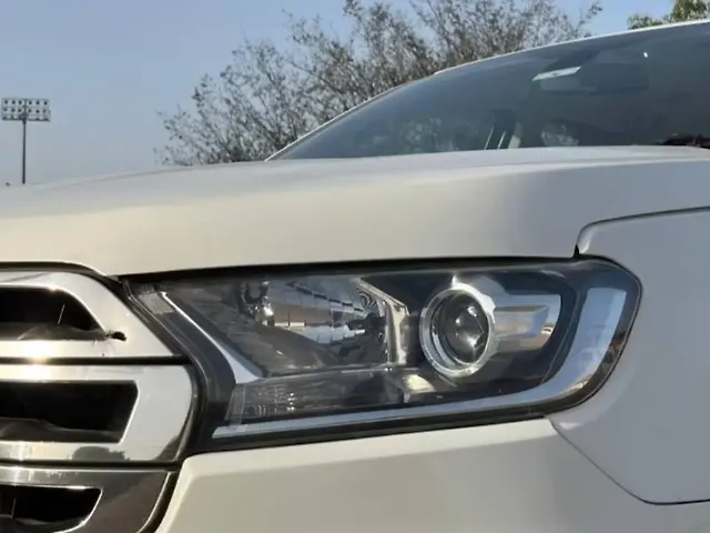 Used Ford Endeavour [2016-2019] Trend 2.2 4x2 AT in Delhi