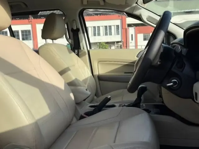 Used Ford Endeavour [2016-2019] Trend 2.2 4x2 AT in Delhi