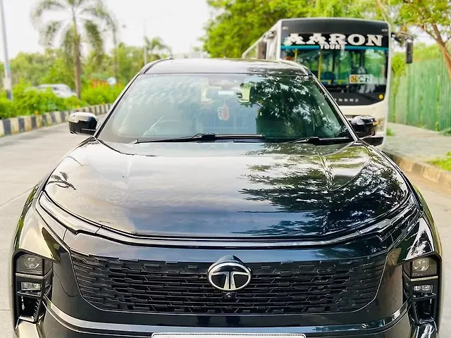 Used 2023 Tata Safari in Mumbai