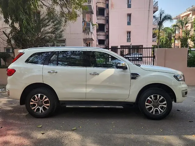 Used Ford Endeavour Titanium Plus 2.2 4x2 AT in Delhi