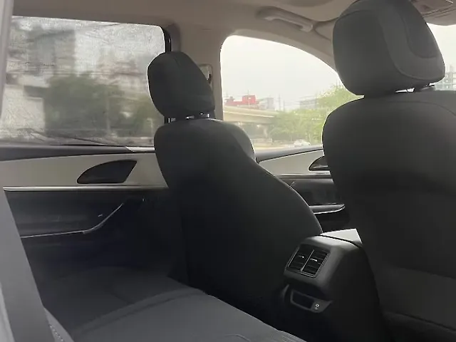 Used Mahindra XUV700 AX 5 Diesel AT 7 STR [2021] in Delhi