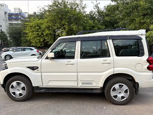 Used Mahindra Scorpio 2021 S5 2WD 7 STR in Delhi