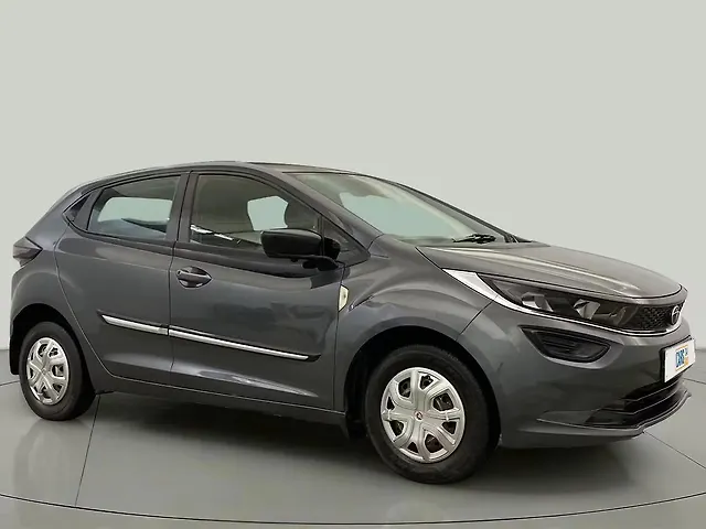 Used 2021 Tata Altroz in Delhi