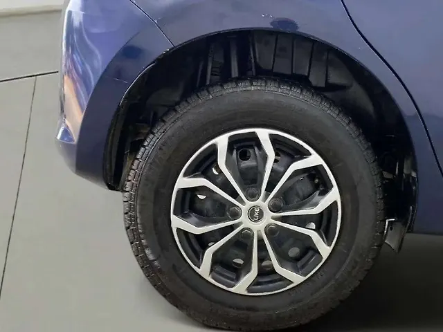 Used Maruti Suzuki Swift [2021-2024] VXi AMT [2021-2023] in Hyderabad