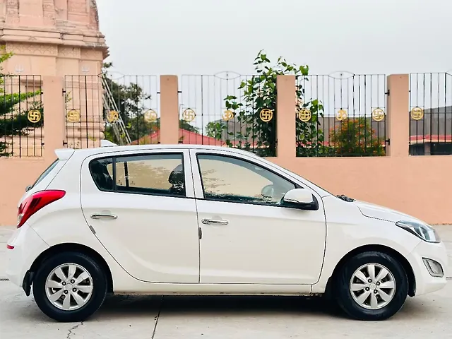 Used Hyundai i20 [2010-2012] Asta 1.4 CRDI in Vadodara