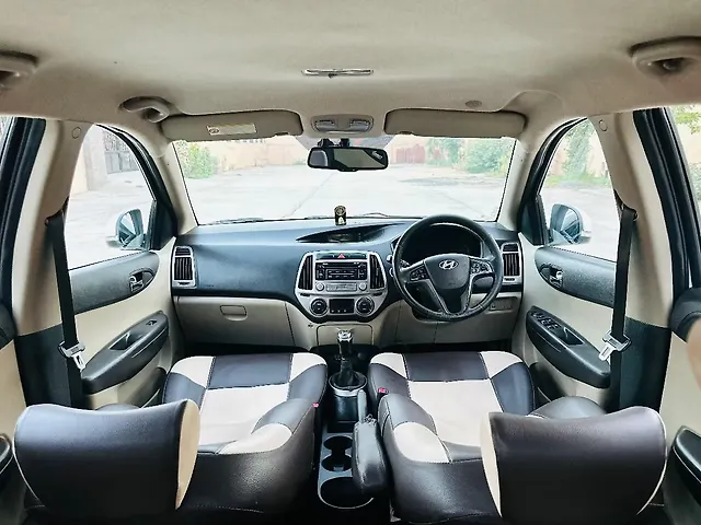 Used Hyundai i20 [2010-2012] Asta 1.4 CRDI in Vadodara