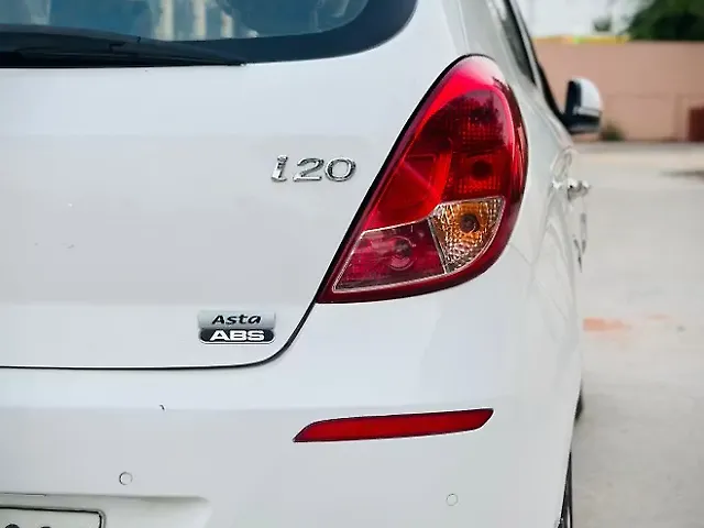 Used Hyundai i20 [2010-2012] Asta 1.4 CRDI in Vadodara