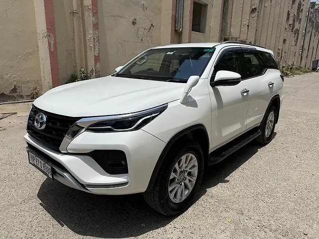 Used Toyota Fortuner 4X4 AT 2.8 Diesel in Delhi