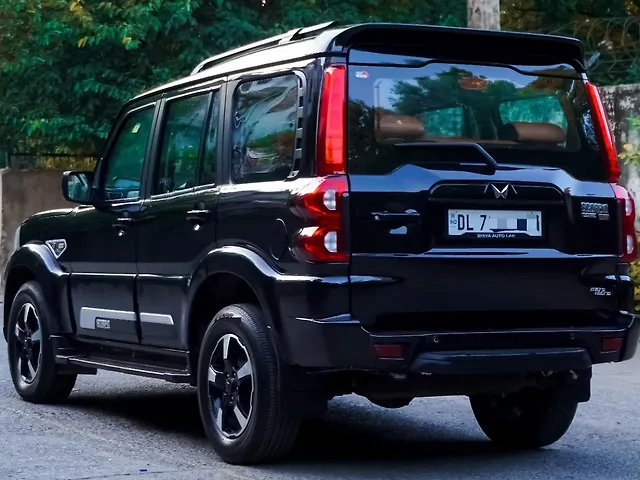 Used Mahindra Scorpio S11 MT 7S in Delhi
