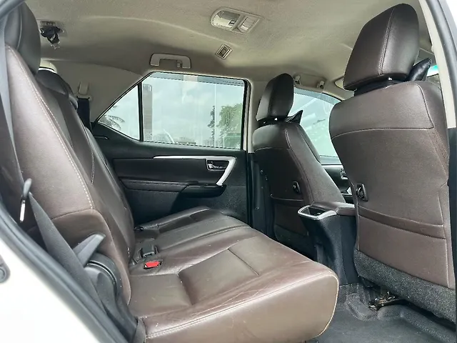 Used Toyota Fortuner [2016-2021] 2.8 4x2 MT [2016-2020] in Bangalore