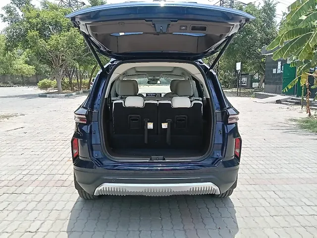 Used Tata Safari Accomplished Plus Dual Tone AT 7 STR in Delhi