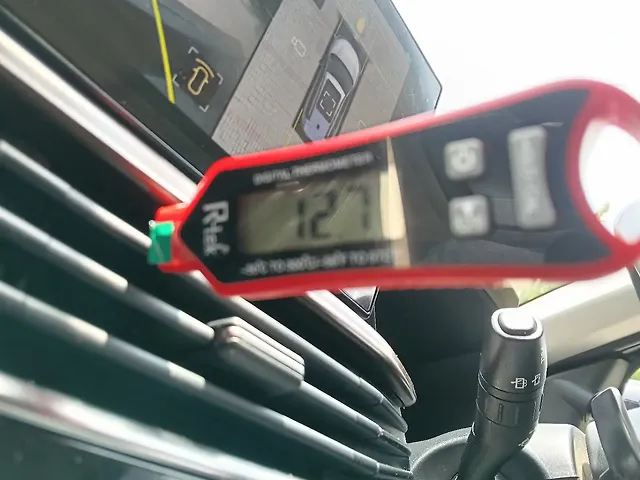 Used Tata Safari Accomplished Plus Dual Tone AT 7 STR in Delhi
